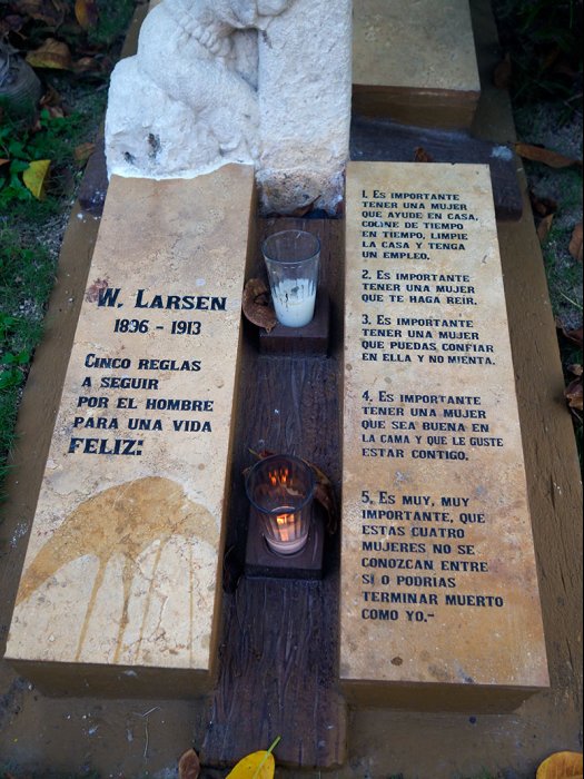 Selected gravestones-5