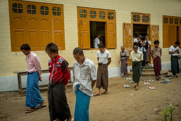 Road to Mandalay - A cruise along the Ayeyarwady River (Burma)