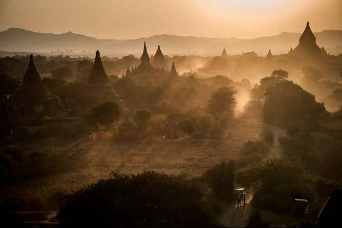 Birmania - Myanmar - Bagan - Shwe San Daw Paya