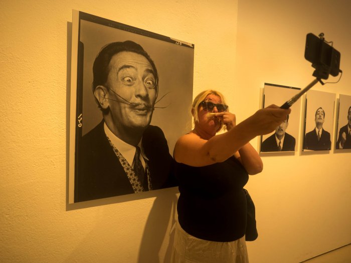 Competition mustaches in the Dali Museum