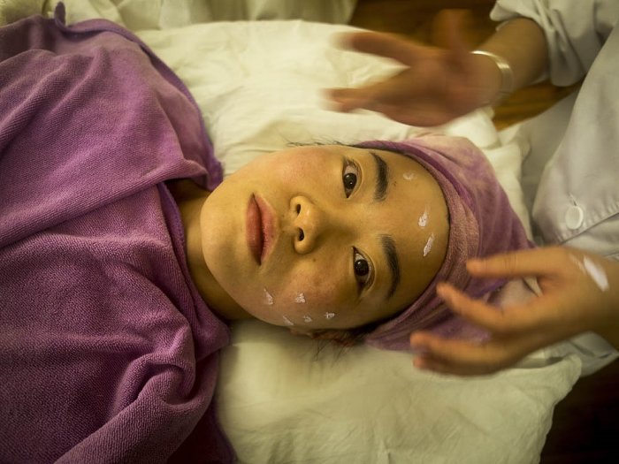 China - Kunming - Yunnan - Tratamiento facial